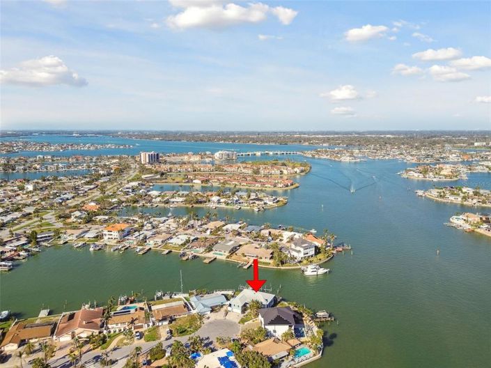 Image No.5-Propriété de 4 chambres à vendre à Treasure Island