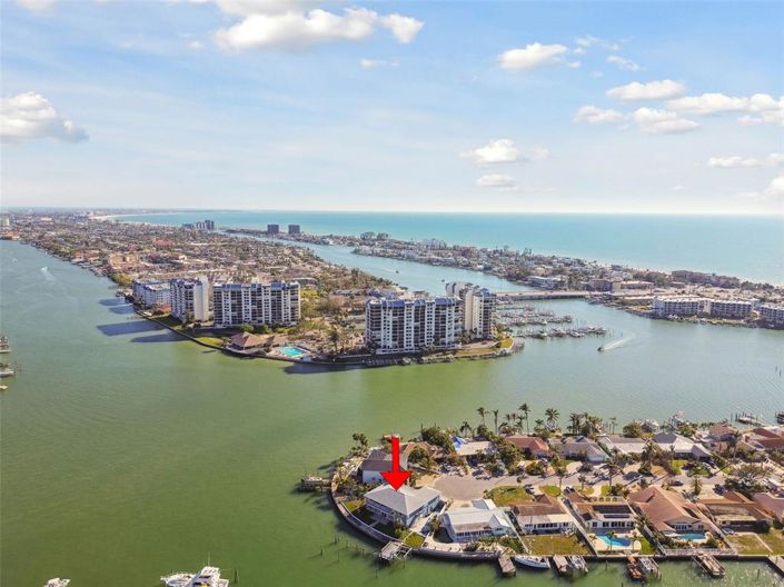 Image No.7-Propriété de 4 chambres à vendre à Treasure Island