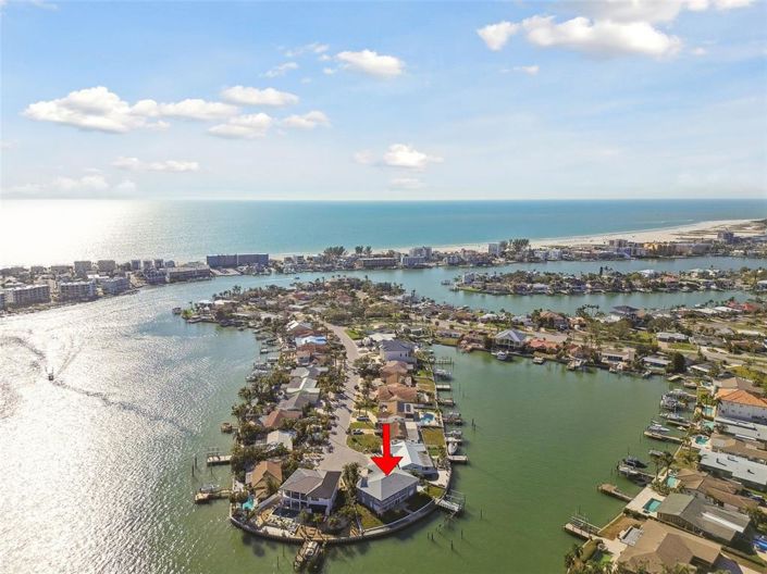 Image No.8-Propriété de 4 chambres à vendre à Treasure Island