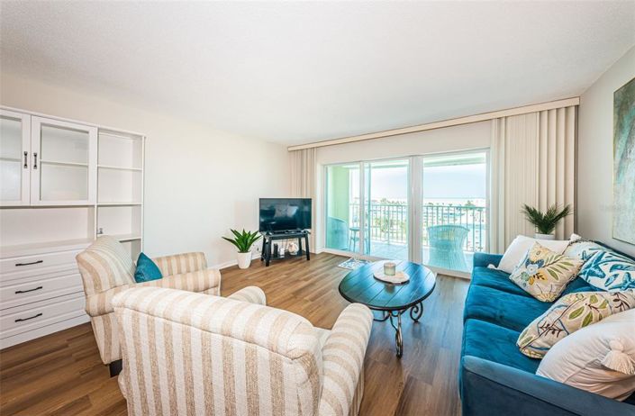 Image No.13-2 Bed Property for sale