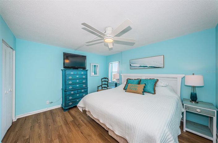 Image No.23-2 Bed Property for sale