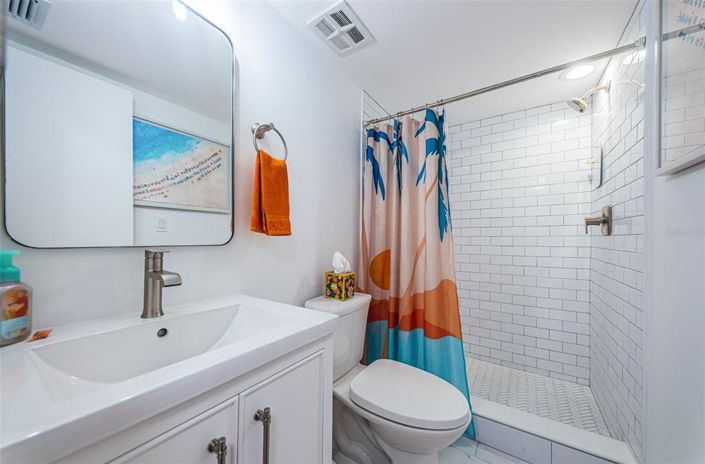 Image No.24-2 Bed Property for sale