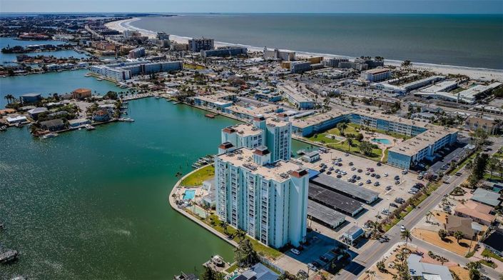 Image No.27-2 Bed Property for sale