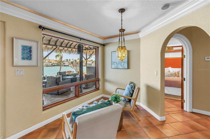 Image No.24-4 Bed Property for sale