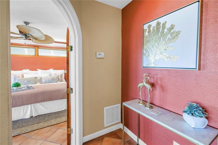 Image No.27-4 Bed Property for sale