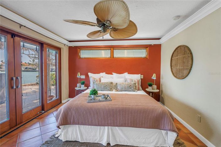 Image No.28-4 Bed Property for sale