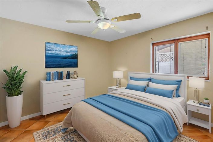 Image No.40-4 Bed Property for sale