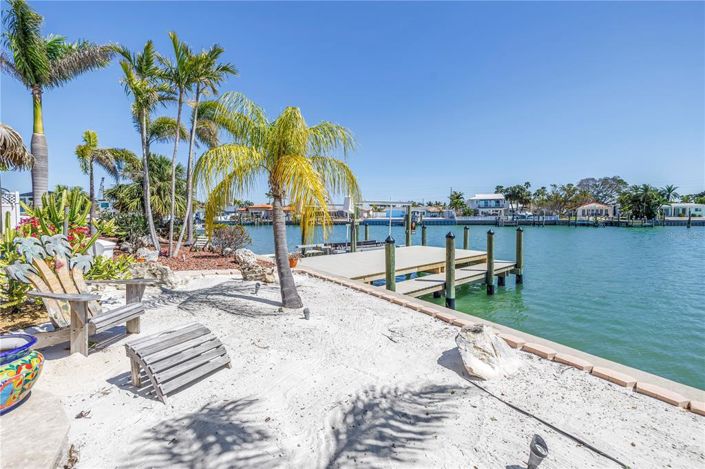 Image No.55-4 Bed Property for sale