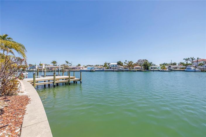 Image No.57-4 Bed Property for sale