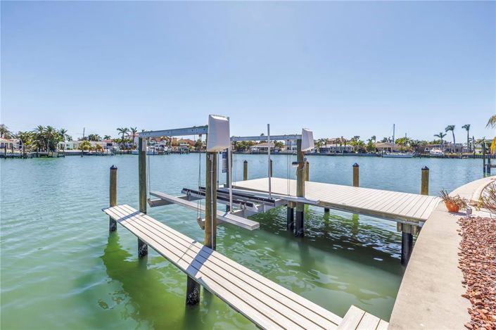 Image No.62-4 Bed Property for sale