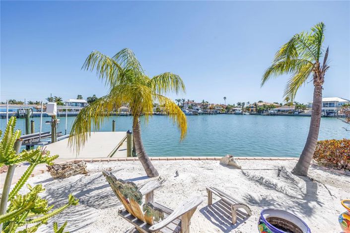 Image No.65-4 Bed Property for sale