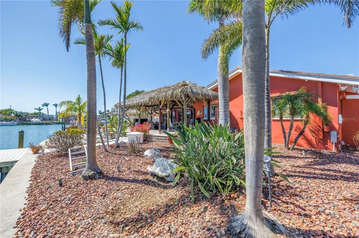 Image No.67-4 Bed Property for sale