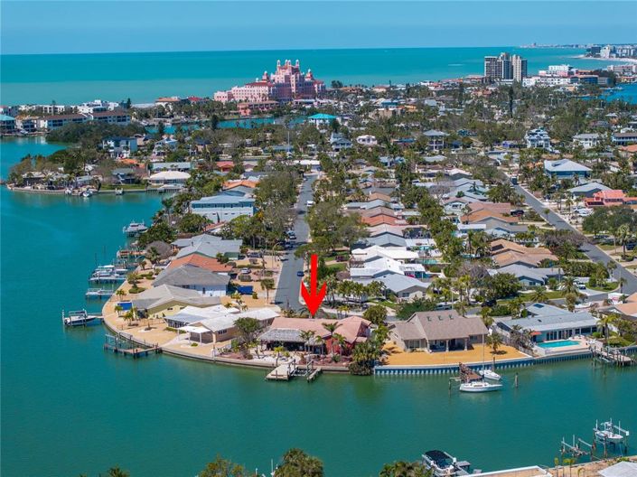 Image No.71-4 Bed Property for sale