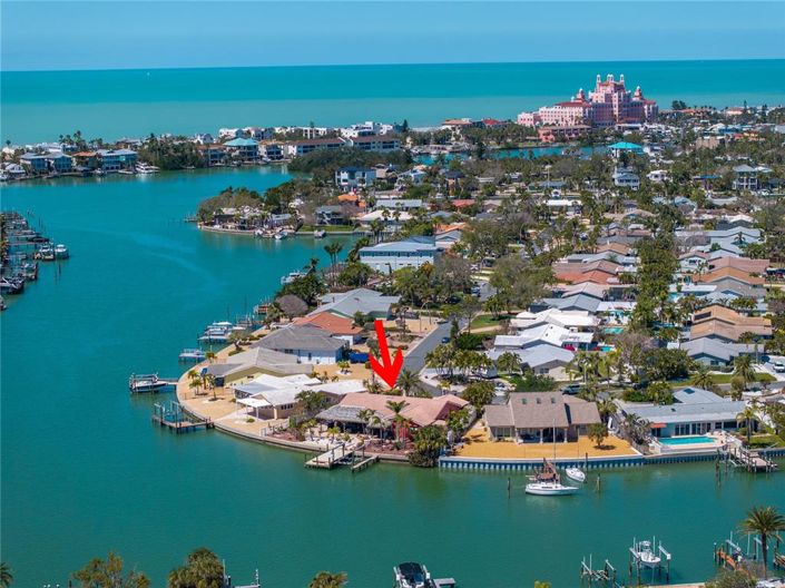 Image No.74-4 Bed Property for sale