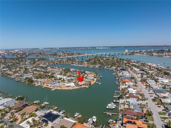 Image No.77-4 Bed Property for sale