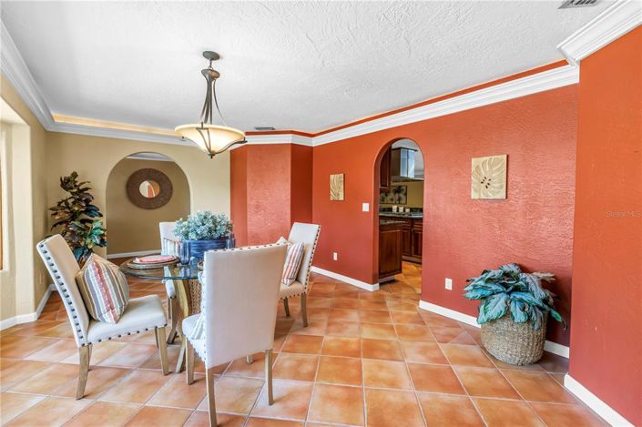 Image No.8-4 Bed Property for sale