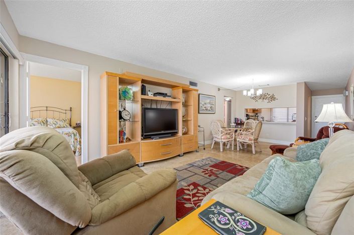 Image No.16-2 Bed Property for sale