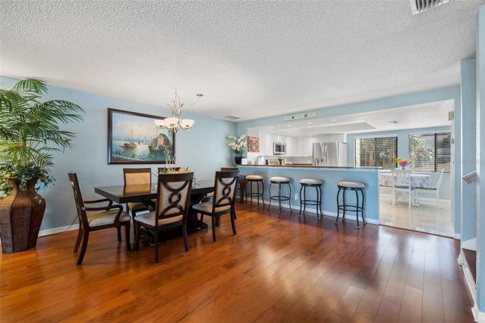 Image No.14-Maison de ville de 3 chambres à vendre à Treasure Island