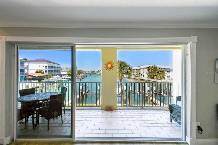 Image No.10-Maison de ville de 3 chambres à vendre à Treasure Island