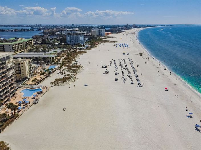 Image No.2-Propriété de 2 chambres à vendre à Treasure Island