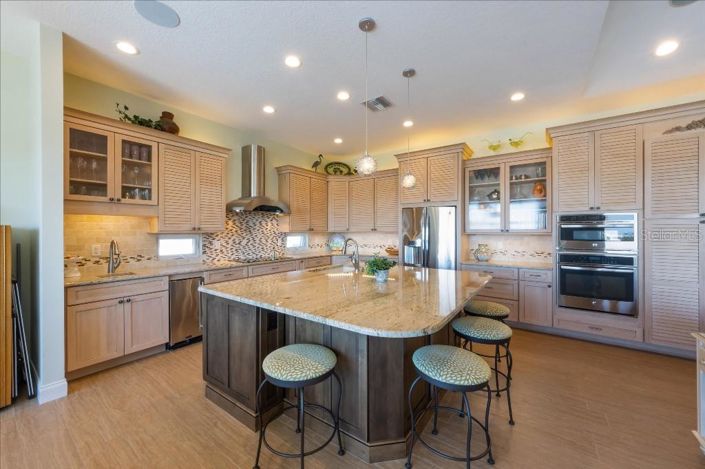 Image No.8-Propriété de 3 chambres à vendre à Holmes Beach