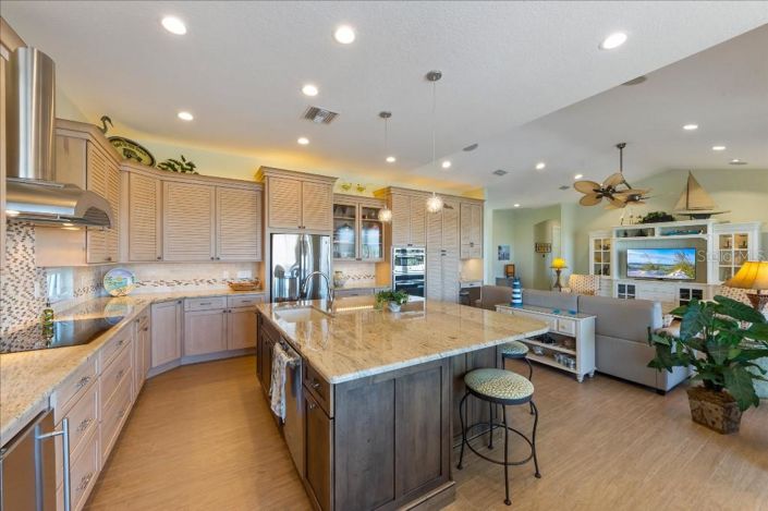 Image No.9-Propriété de 3 chambres à vendre à Holmes Beach