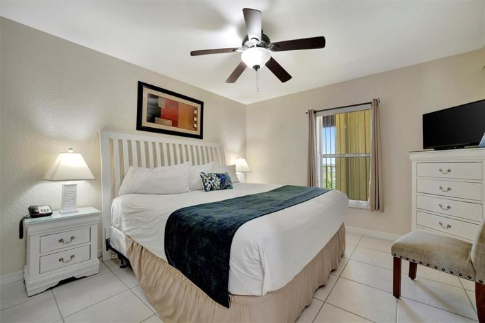 Image No.40-1 Bed Property for sale