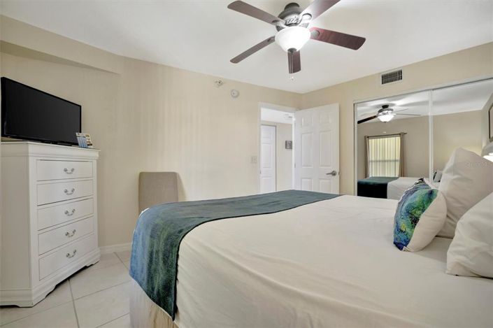 Image No.42-1 Bed Property for sale