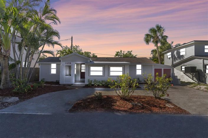 Image No.2-Propriété de 2 chambres à vendre à Treasure Island