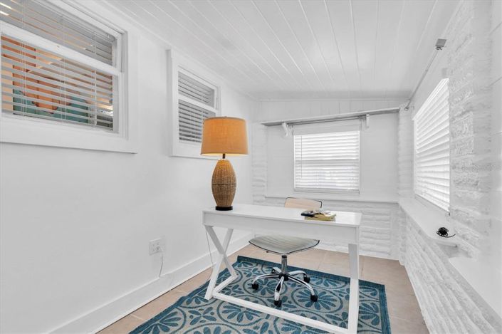 Image No.21-Propriété de 2 chambres à vendre à Treasure Island