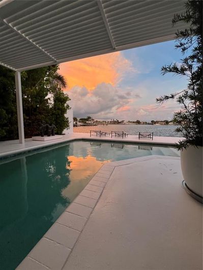 Image No.6-Propriété de 4 chambres à vendre à Floride