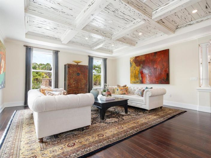 Image No.14-3 Bed Property for sale