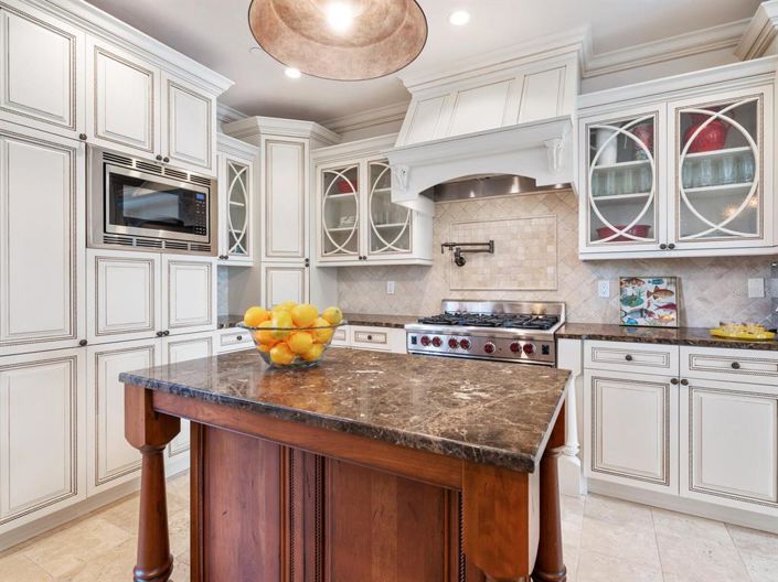 Image No.17-3 Bed Property for sale