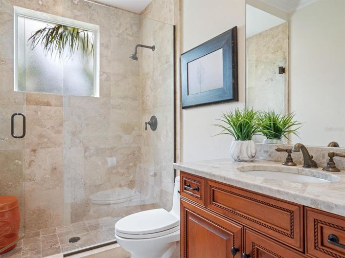 Image No.24-3 Bed Property for sale