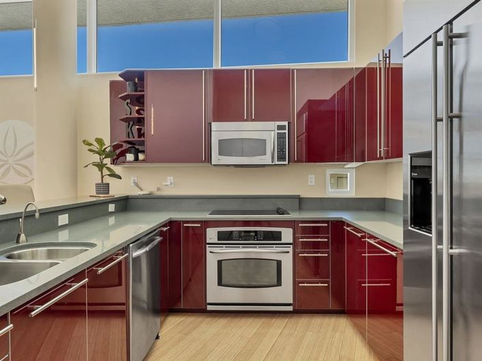 Image No.16-3 Bed Property for sale