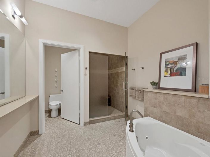 Image No.21-3 Bed Property for sale