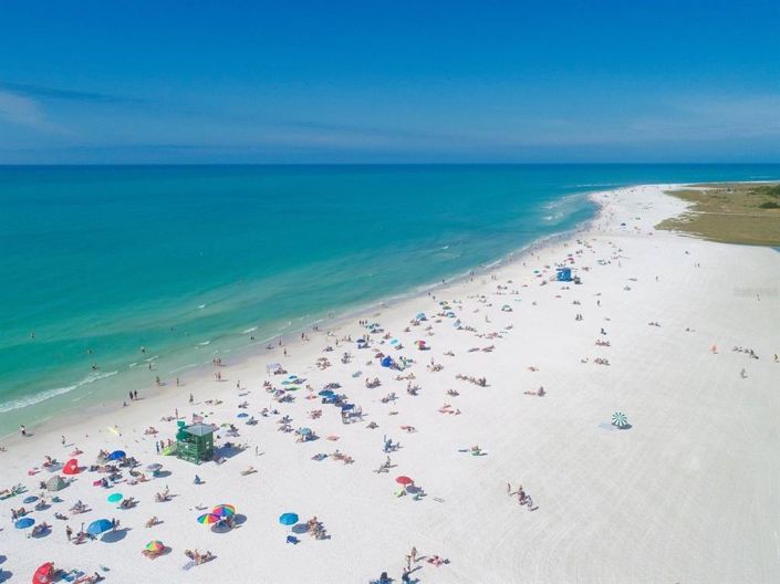 Image No.56-3 Bed Property for sale