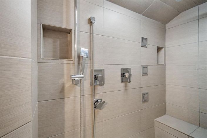 Image No.36-Propriété de 4 chambres à vendre à Holmes Beach