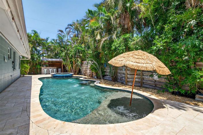 Image No.51-4 Bed Property for sale