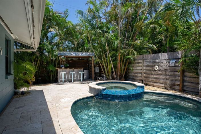 Image No.55-4 Bed Property for sale