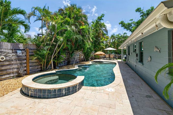 Image No.58-4 Bed Property for sale