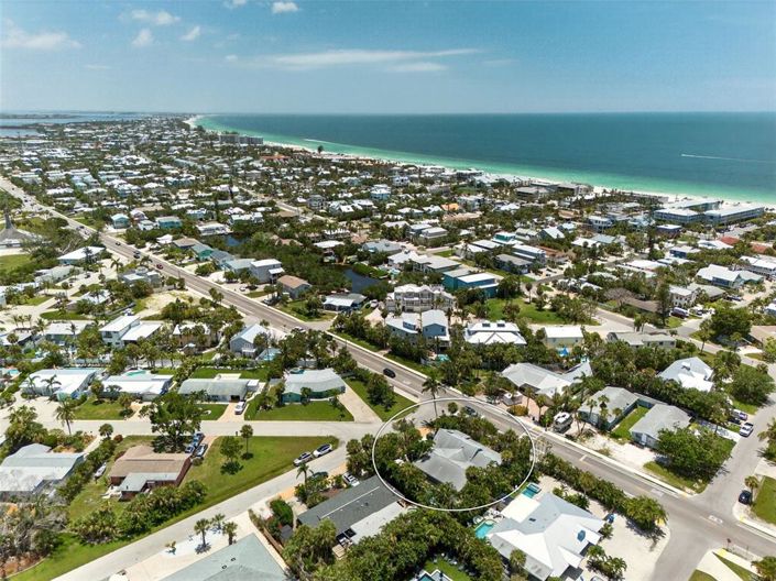 Image No.70-4 Bed Property for sale