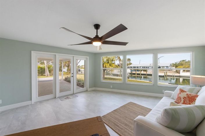 Image No.17-2 Bed Property for sale