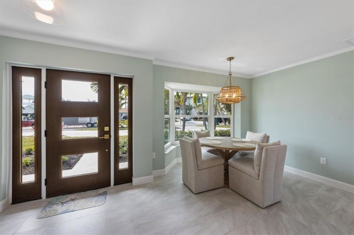 Image No.2-2 Bed Property for sale