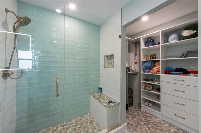 Image No.25-2 Bed Property for sale