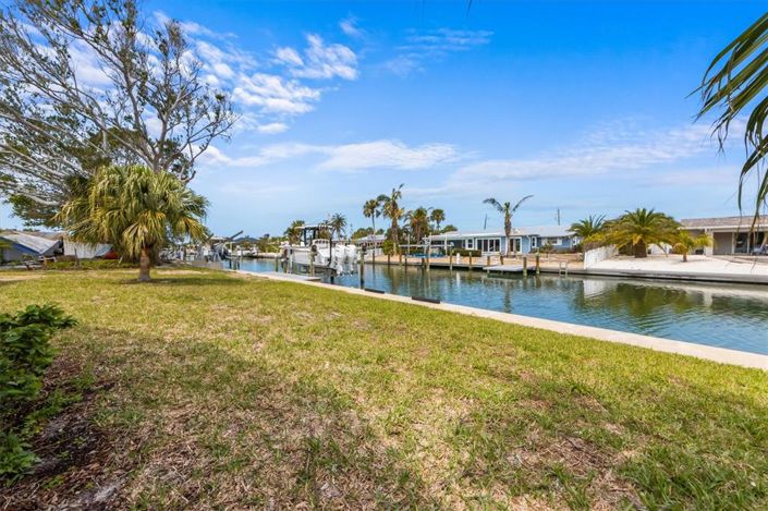 Image No.27-2 Bed Property for sale