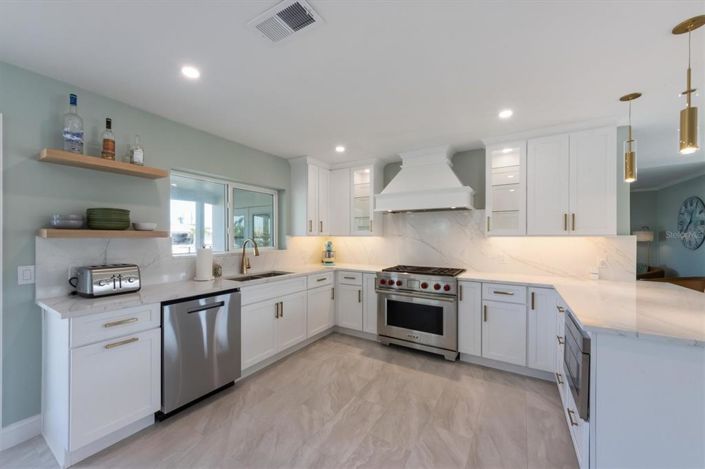 Image No.7-2 Bed Property for sale