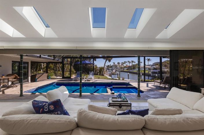 Image No.1-3 Bed Property for sale