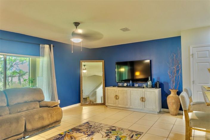 Image No.19-4 Bed Townhouse for sale