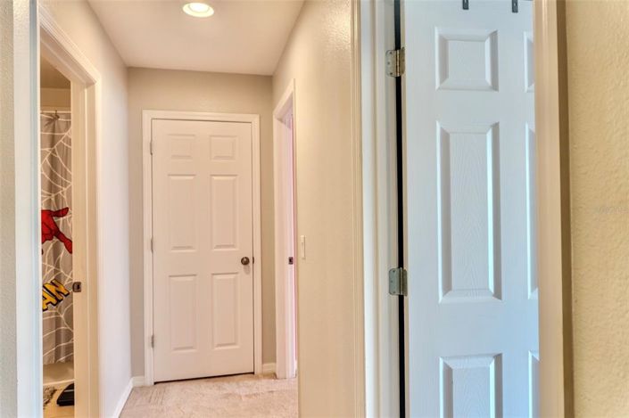 Image No.22-4 Bed Townhouse for sale